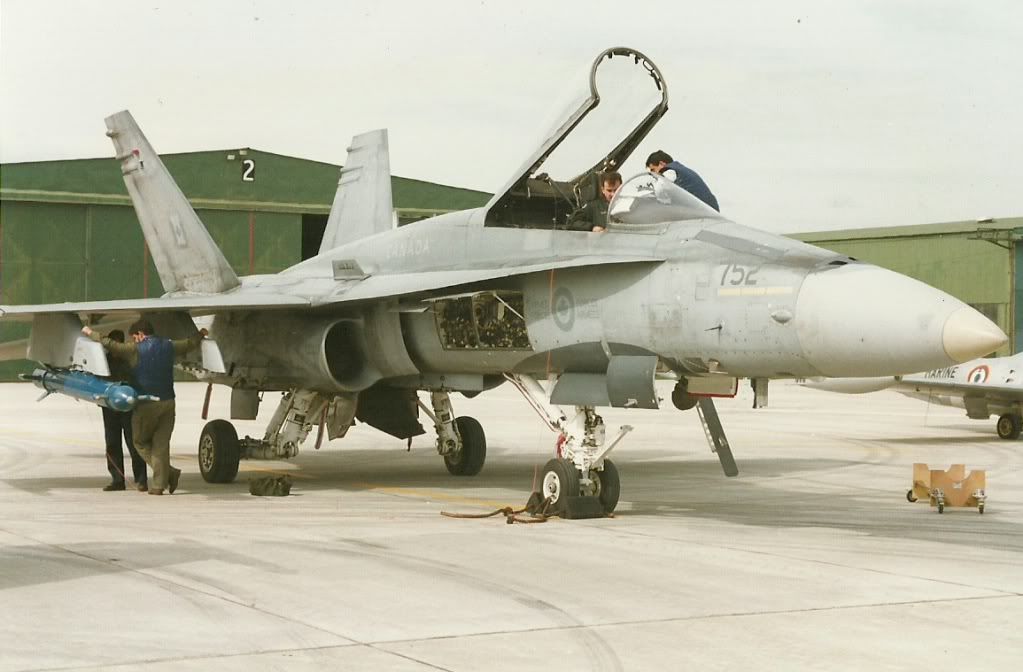 cf-18-2.jpg