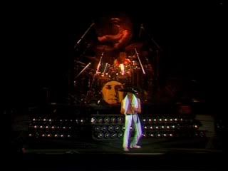 PDVD 005 62 - Queen - Queen on Fire: Live at the Bowl (2004) [1 DVD9 + 1 DVD5] [PAL] [VH]