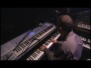 PDVD 009 92 - Premiata Forneria Marconi (PFM) - Live in Japan 2002 (2002) [DVD9]