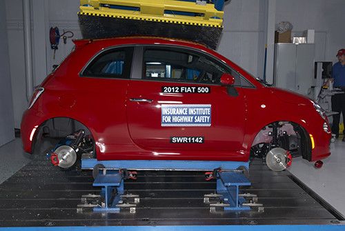 Tiny Fiat 500 Earns IIHS Top Safety Pick
