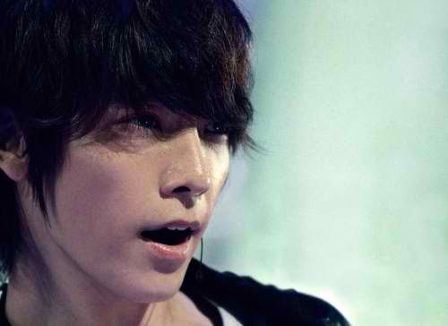 Oh yes, donghae~ you're one hell of hot fishy i ever seen~ XDXD
